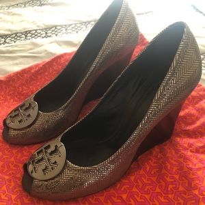 Tory Burch Peep Toe Wedges - 8 Metallic